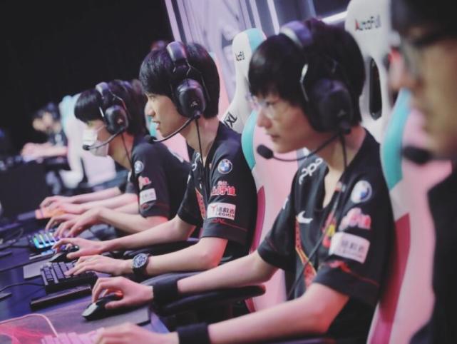 还有那份直 还有那份直